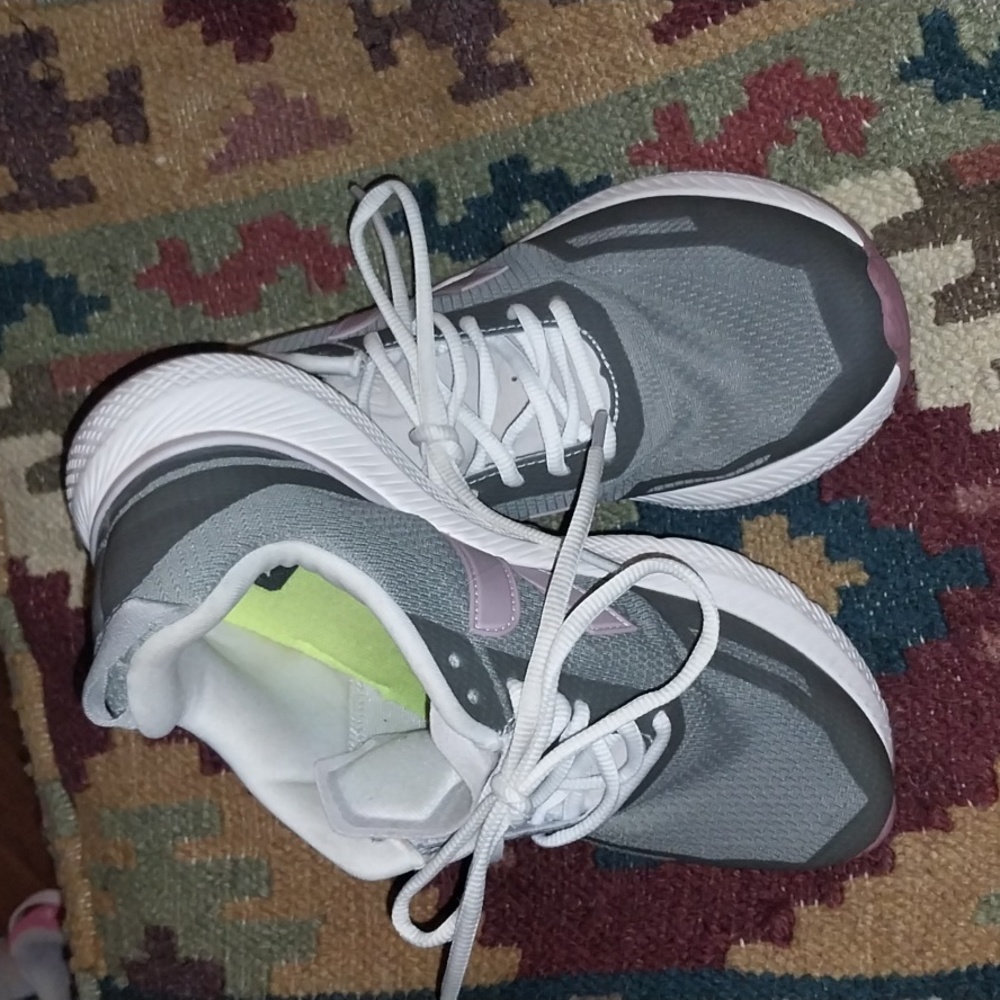 Womens Veja Impala Running Shoe